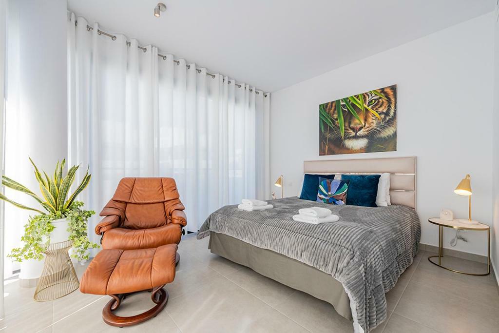 Stylish Villa 2018,Pool,3B.R.Wifi,Netflix San Fulgencio المظهر الخارجي الصورة